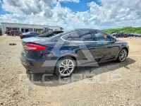 2019 Ford FUSION photo