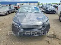 2019 Ford FUSION photo