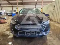 2019 Ford FUSION photo