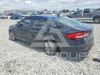 2019 Ford FUSION photo