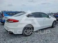 2019 Ford FUSION photo