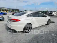2019 Ford FUSION фото