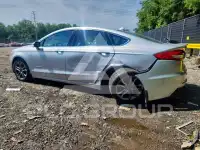 2019 Ford FUSION photo