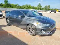 2019 Ford FUSION photo