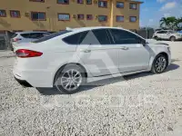 2019 Ford FUSION фото