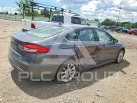 2019 Ford FUSION photo
