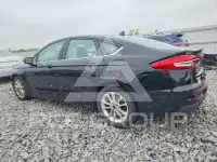 2019 Ford FUSION photo