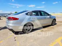 2019 Ford FUSION фото