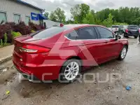 2019 Ford FUSION фото