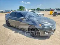 2019 Ford FUSION photo