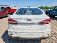 2019 Ford FUSION photo