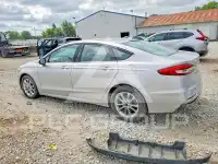 2019 Ford FUSION photo