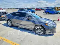 2019 Ford FUSION photo