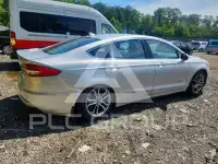 2019 Ford FUSION photo