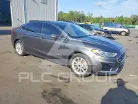 2019 Ford FUSION photo
