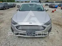 2019 Ford FUSION photo