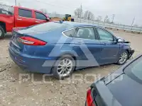 2019 Ford FUSION photo