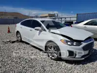 2019 Ford FUSION photo