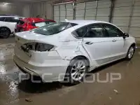 2019 Ford FUSION photo