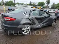 2019 Ford FUSION photo