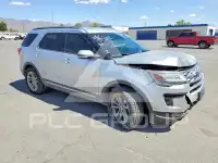 2019 Ford EXPLORER photo