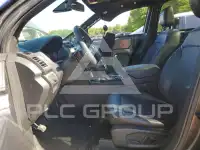 2019 Ford EXPLORER photo