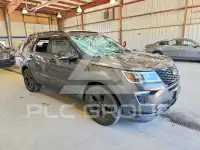 2019 Ford EXPLORER photo