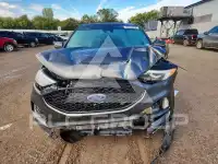 2019 Ford EDGE photo