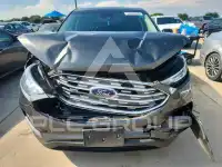 2019 Ford EDGE photo