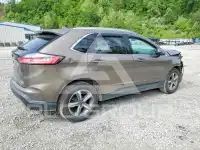 2019 Ford EDGE photo