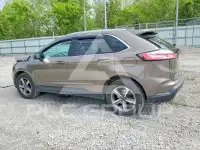 2019 Ford EDGE photo