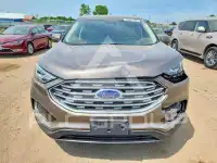 2019 Ford EDGE photo