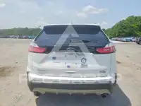 2019 Ford EDGE photo