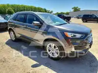 2019 Ford EDGE photo