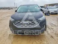 2019 Ford EDGE photo