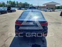 2019 Hyundai Accent photo
