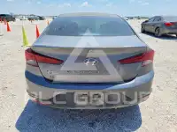 2019 Hyundai Elantra фото