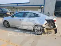 2019 Hyundai Elantra photo