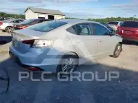 2019 Hyundai Elantra фото
