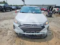 2019 Hyundai Elantra photo