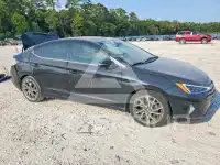 2019 Hyundai Elantra photo