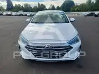 2019 Hyundai Elantra photo