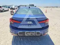 2019 Hyundai Elantra фото