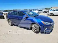 2019 Hyundai Elantra photo