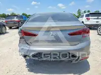 2019 Hyundai Elantra фото