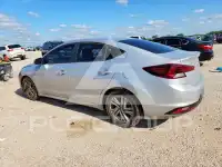 2019 Hyundai Elantra photo