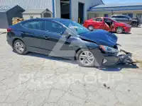 2019 Hyundai Elantra фото