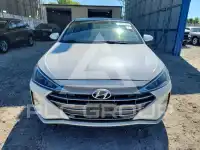 2019 Hyundai Elantra фото