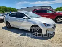 2019 Hyundai Elantra фото