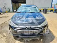 2019 Hyundai Elantra фото